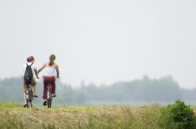 aller à byciclette - Les filles et les bycidlettes